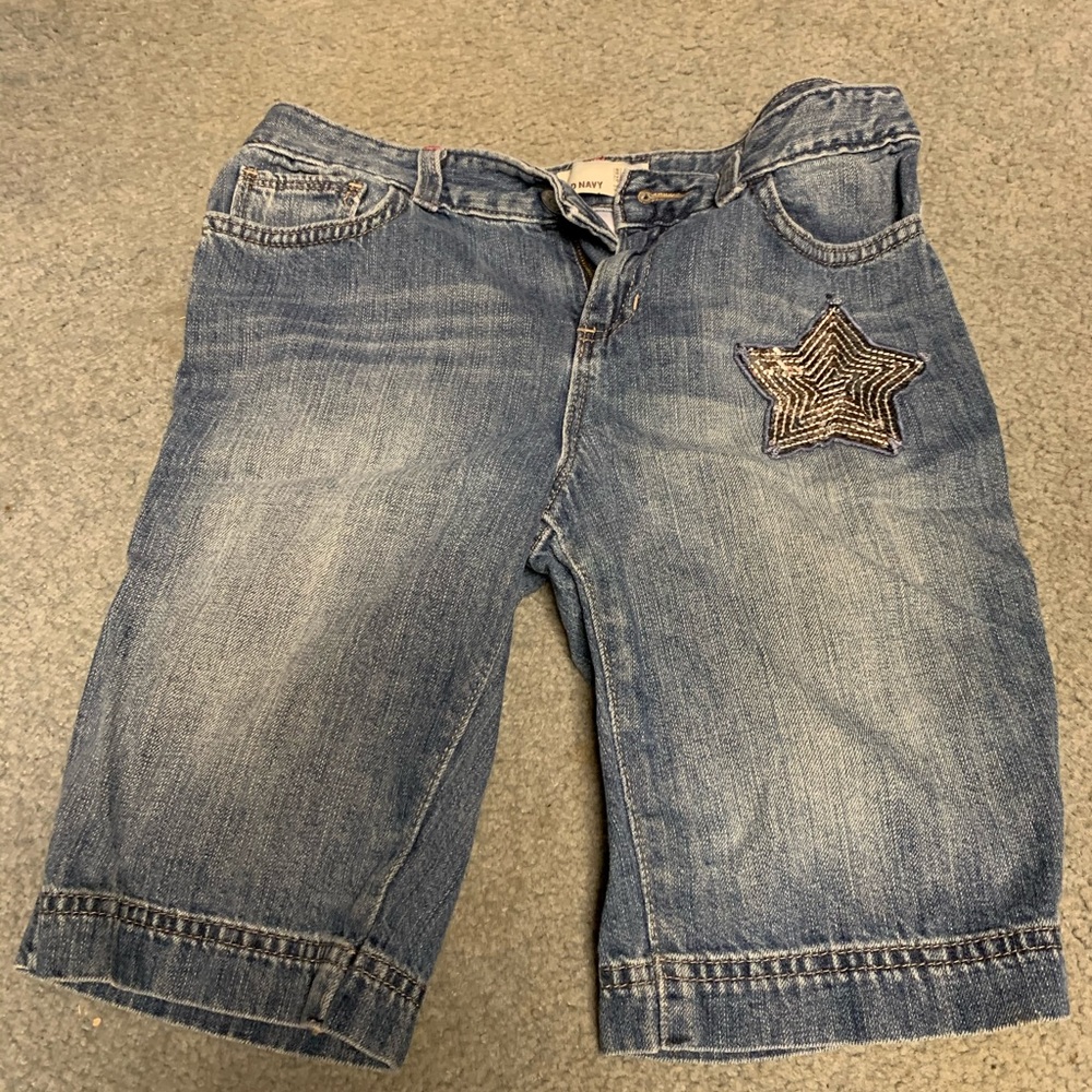 Old navy kids shorts with a star
